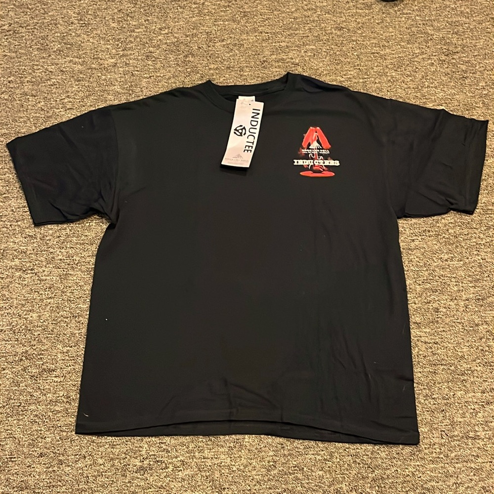 Rock & Roll Hall of fame + Museum Cleveland OH Inductee T-shirt XL 1986 2009 NWT